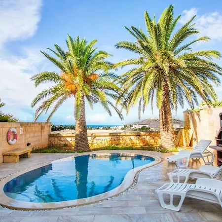 Il-palma Farmhouse With Sunny Private Pool In Island Of Gozo Feriehus