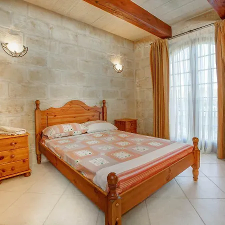 Il-palma Farmhouse With Sunny Private Pool In Island Of Gozo Feriehus Għarb