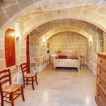Il-palma Farmhouse With Sunny Private Pool In Island Of Gozo Feriehus *
