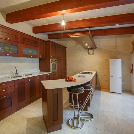 Il-palma Farmhouse With Sunny Private Pool In Island Of Gozo