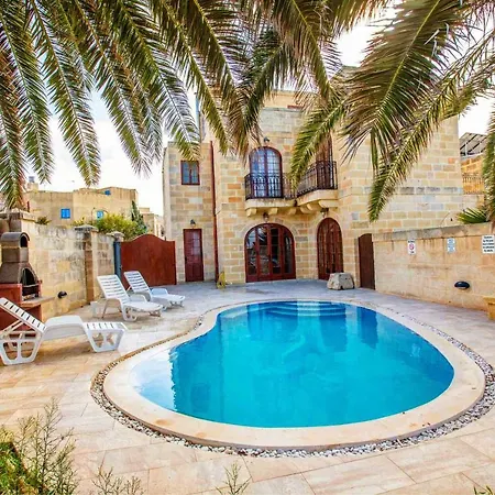 Il-palma Farmhouse With Sunny Private Pool In Island Of Gozo *
