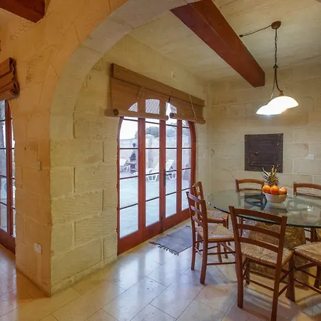 Il-palma Farmhouse With Sunny Private Pool In Island Of Gozo Għarb
